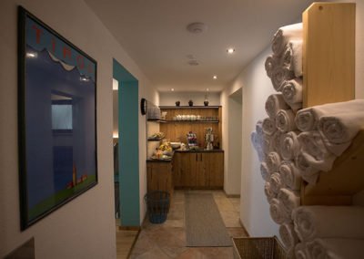 Küche und Handtücher des Wellnessbereichs