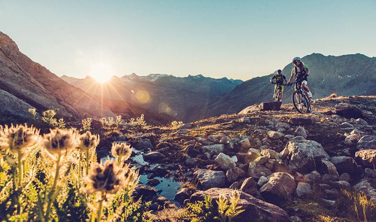 atemberaubende-berglandschaft-geniessen
